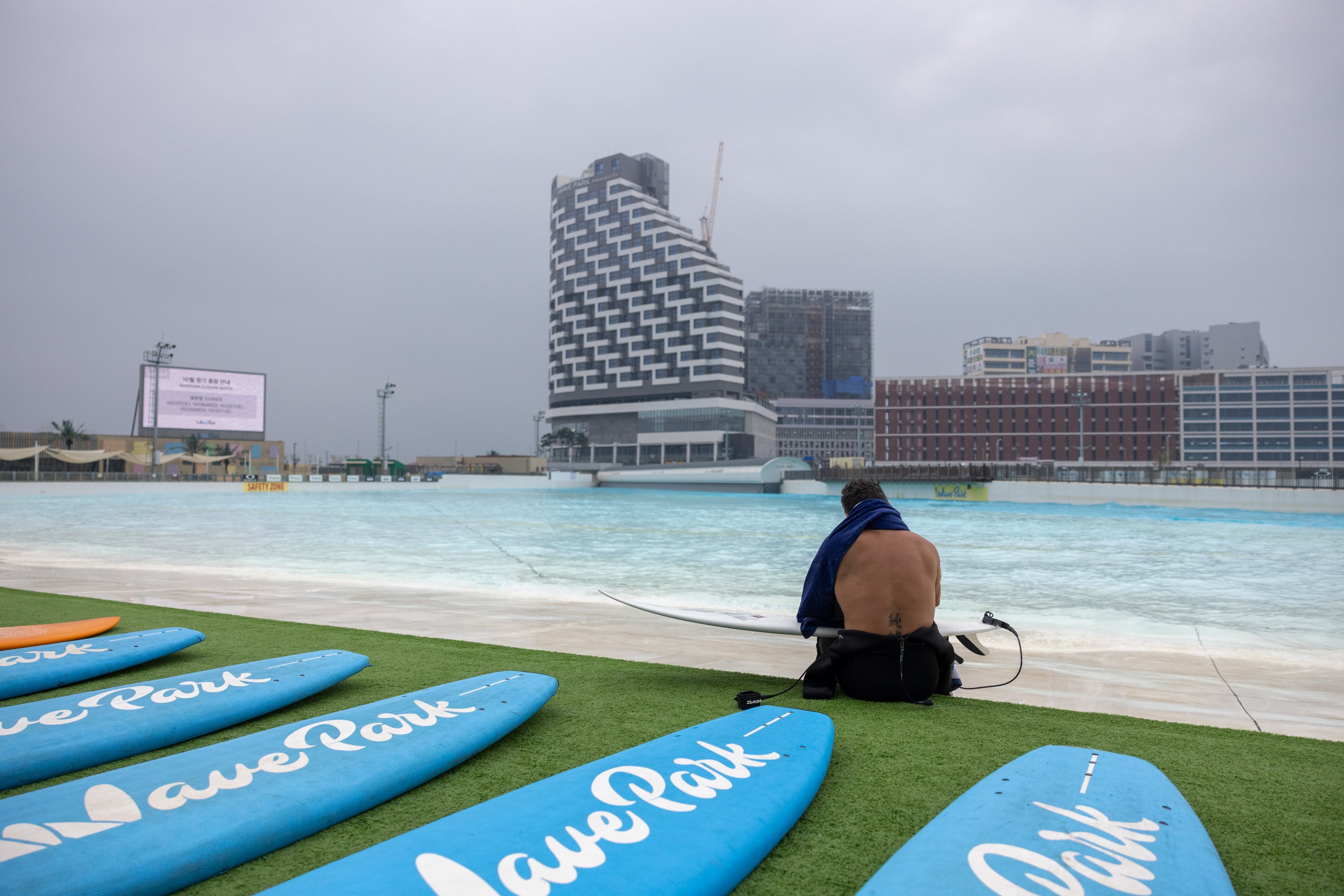 韓國 Wave Park 體驗全攻略，衝浪新手也能玩！