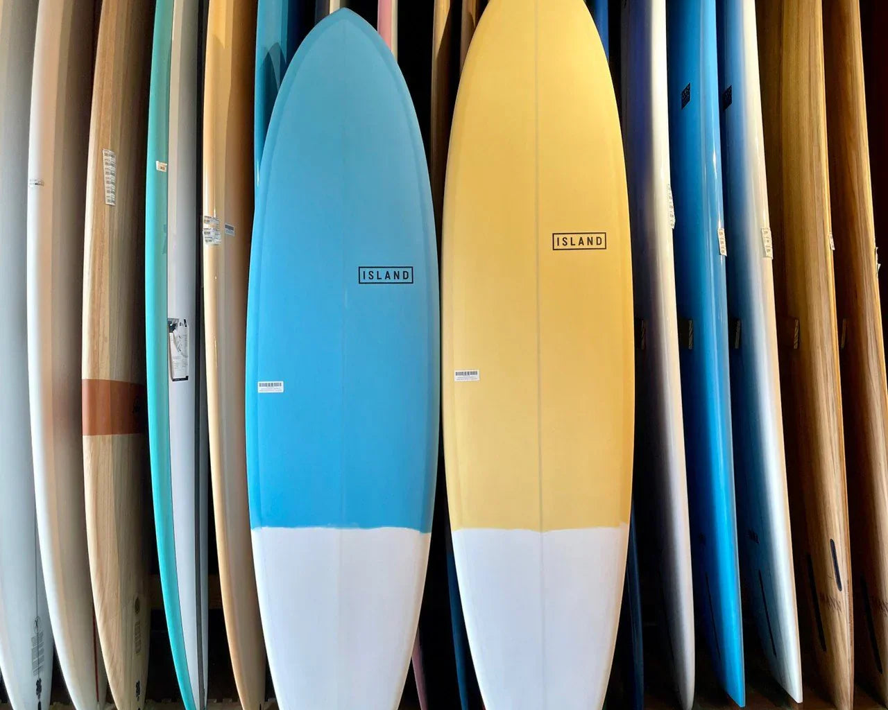 衝浪板材質怎麼選？Epoxy、Poly、軟板、軟硬板完整比較！