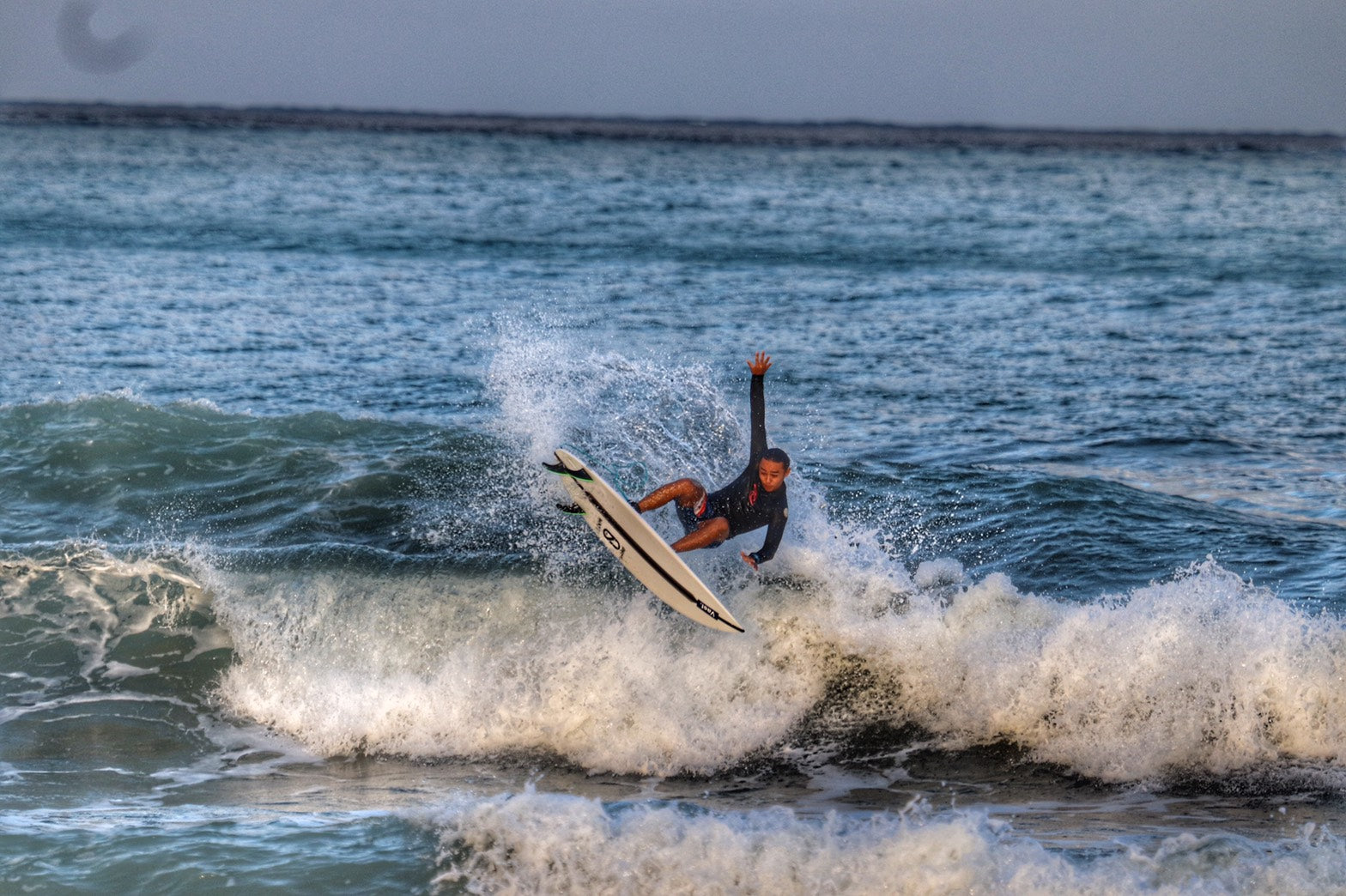 Vast城市浪人｜持續追夢！用衝浪刻畫出夢想的樣貌－Noa 杜諾亞