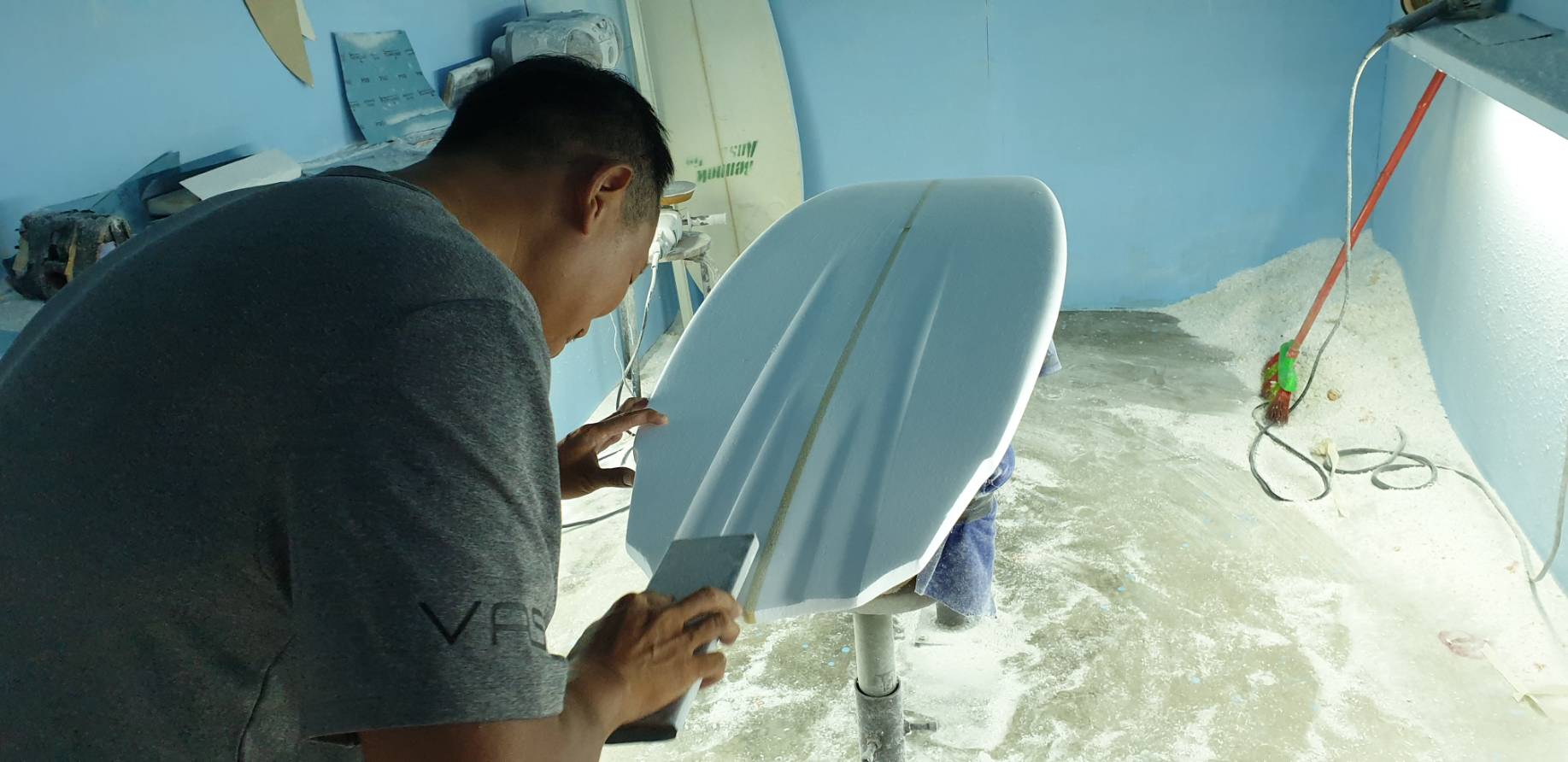 Vast 城市浪人｜透過雙手創造出一張張充滿手感溫度的板子－削板師 阿頭