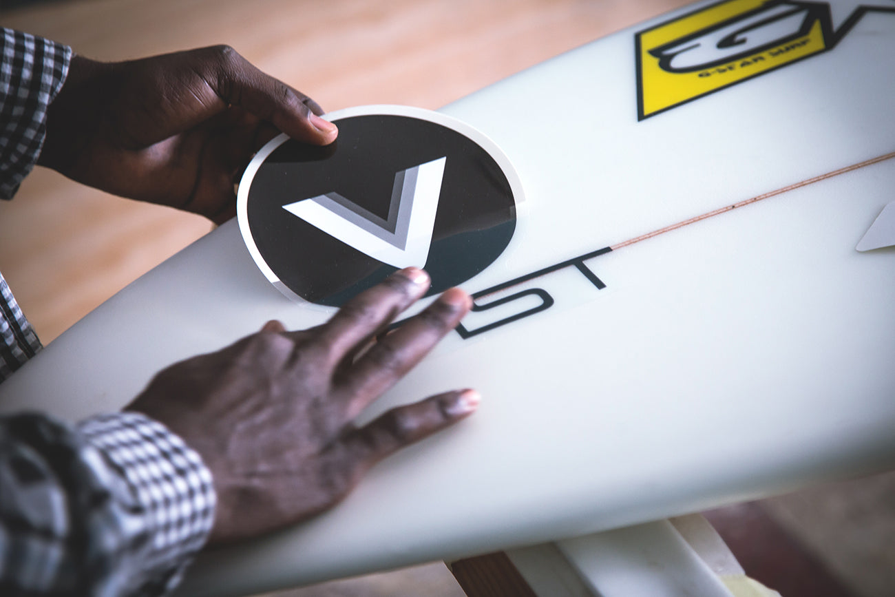 衝浪板是如何設計的？從板型、尺寸到功能的全解析