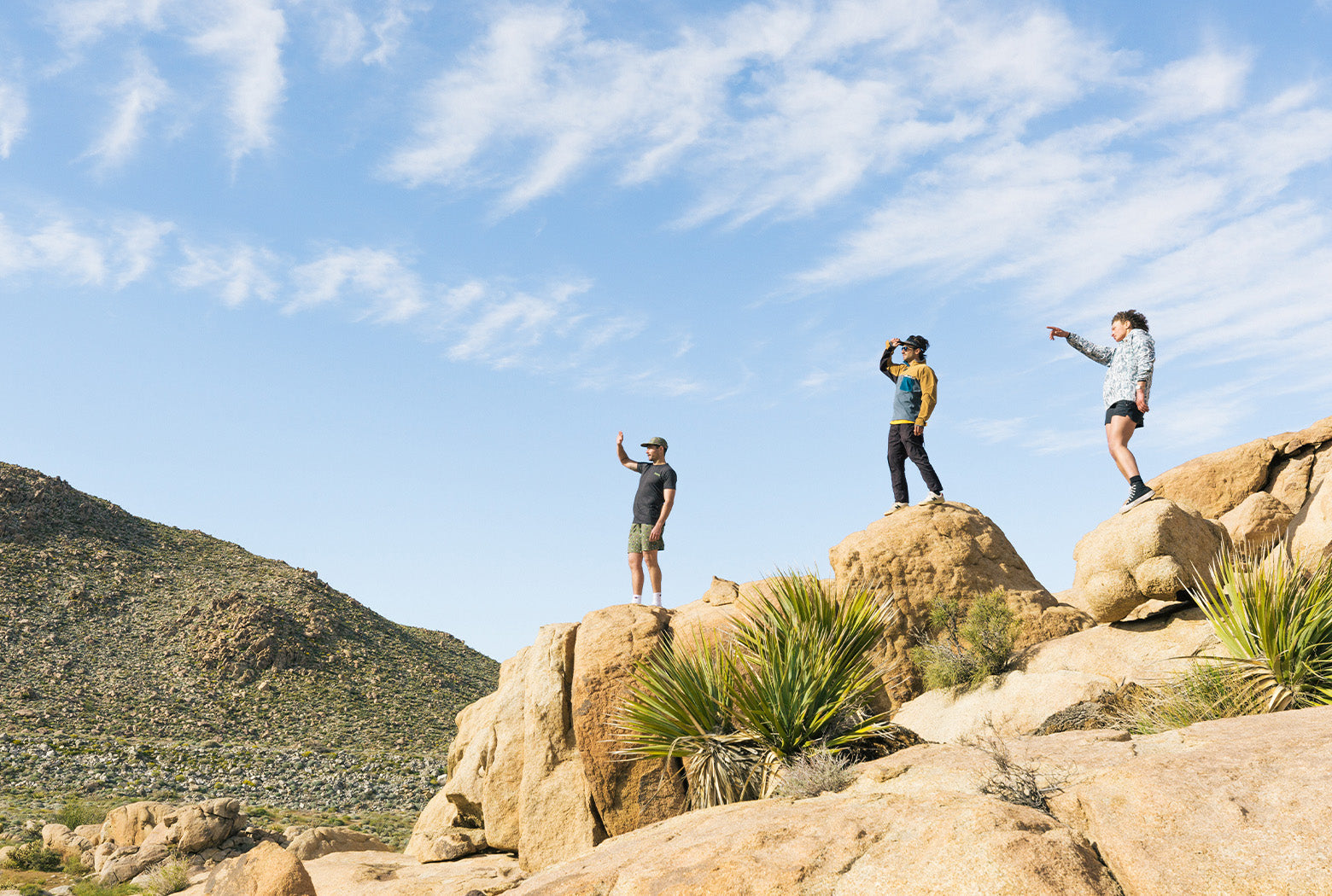 KAVU 戶外背包與服飾，兼具設計與功能性