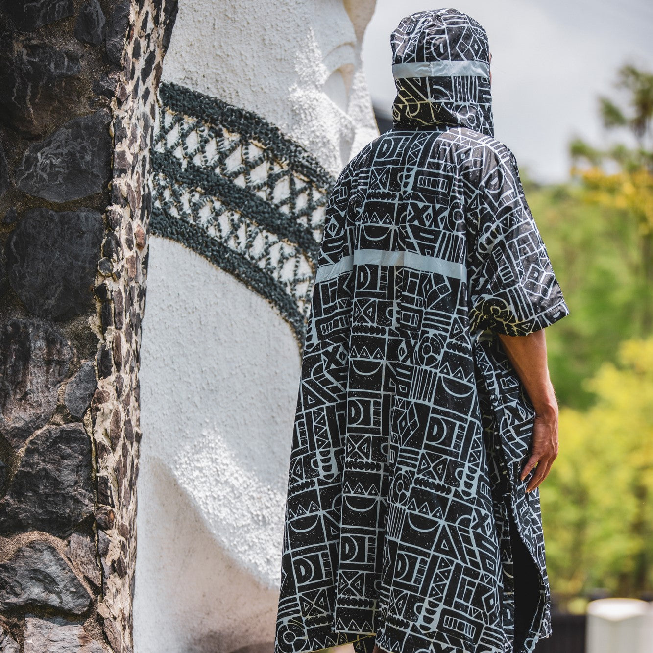 VAST 毛巾衣系列，溫暖吸濕適合沙灘與戶外活動