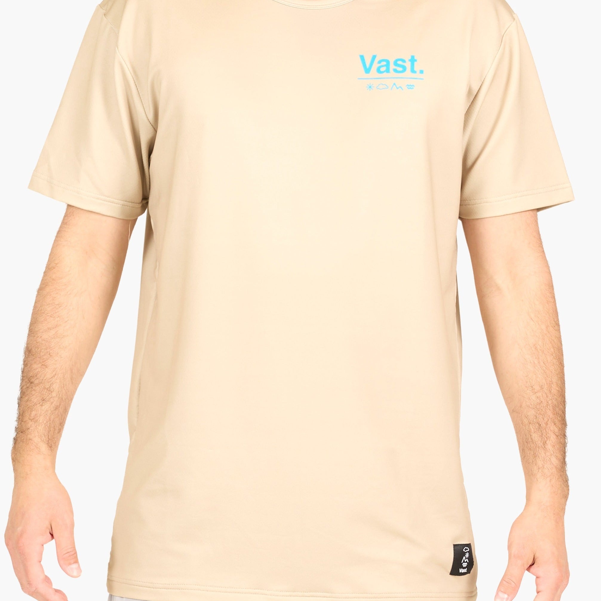 VAST Aqua Terra Elements III 機能T恤 模特兒穿著細節 卡其