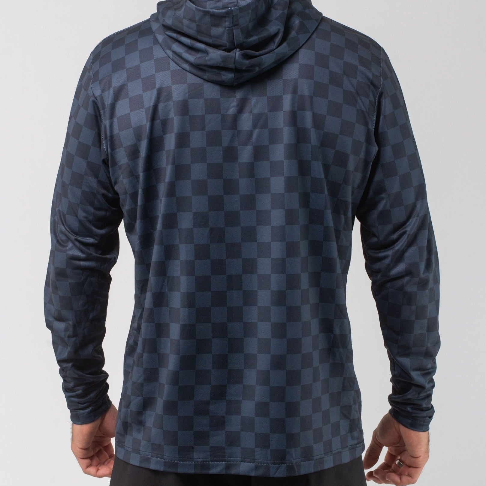 VAST Aqua Terra Lite Check Check Tech Daily Hoodie 模特兒穿著展示 黑色