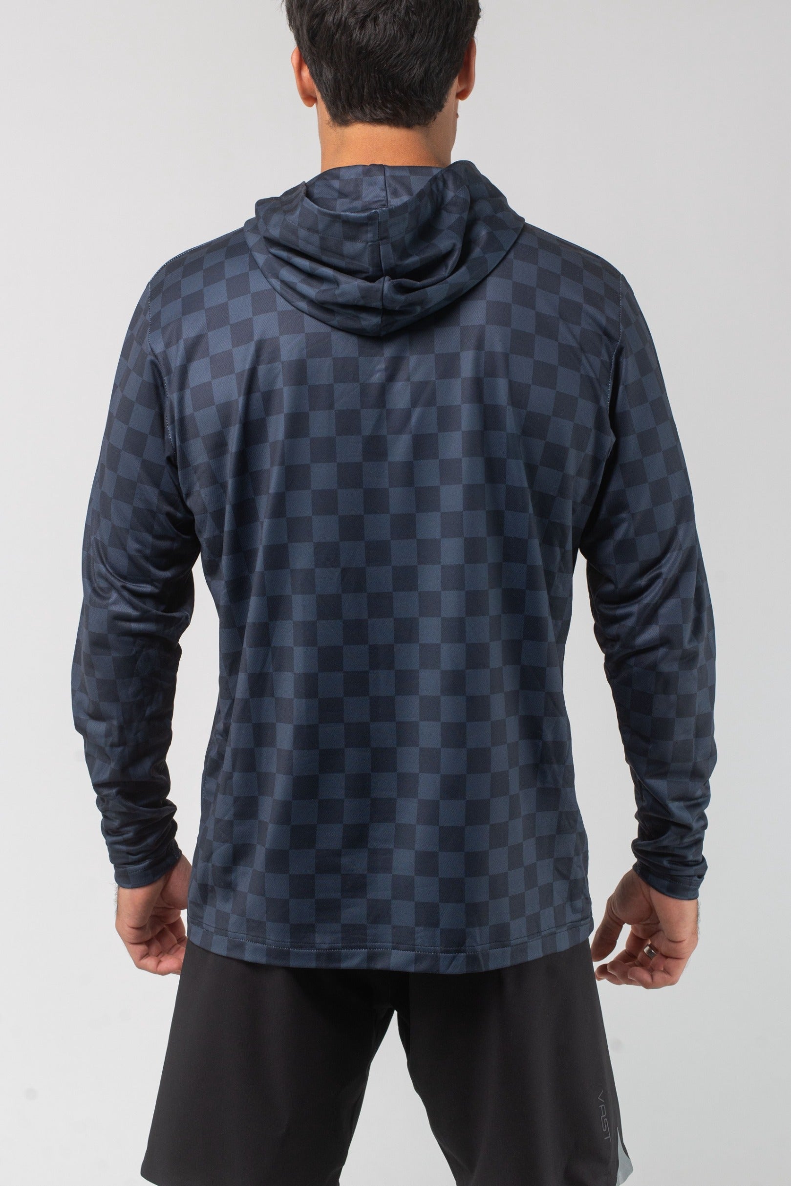 VAST Aqua Terra Lite Check Check Tech Daily Hoodie 模特兒穿著展示 黑色