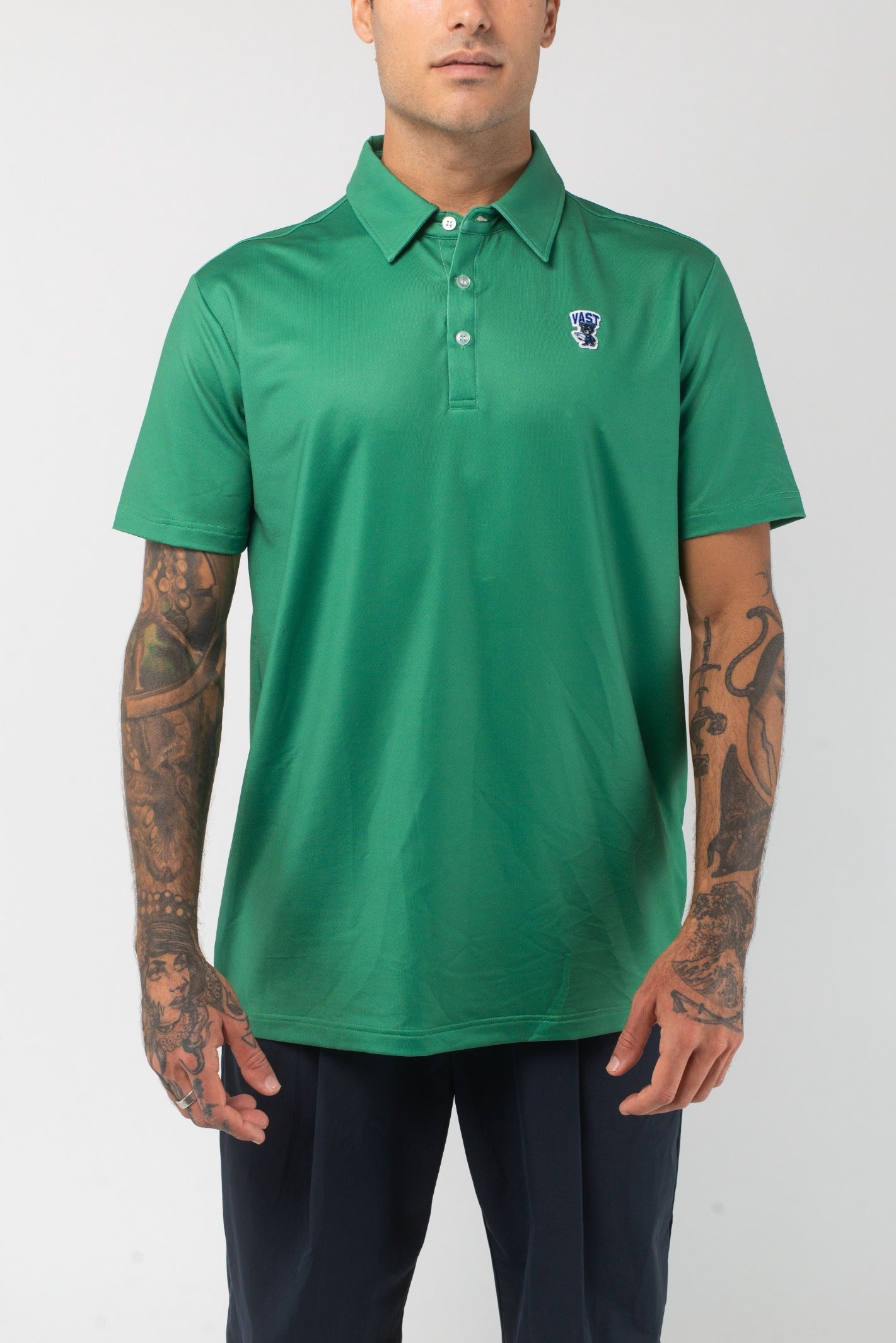 VAST Aqua Terra Formosa Bear Polo 模特兒穿著展示 綠