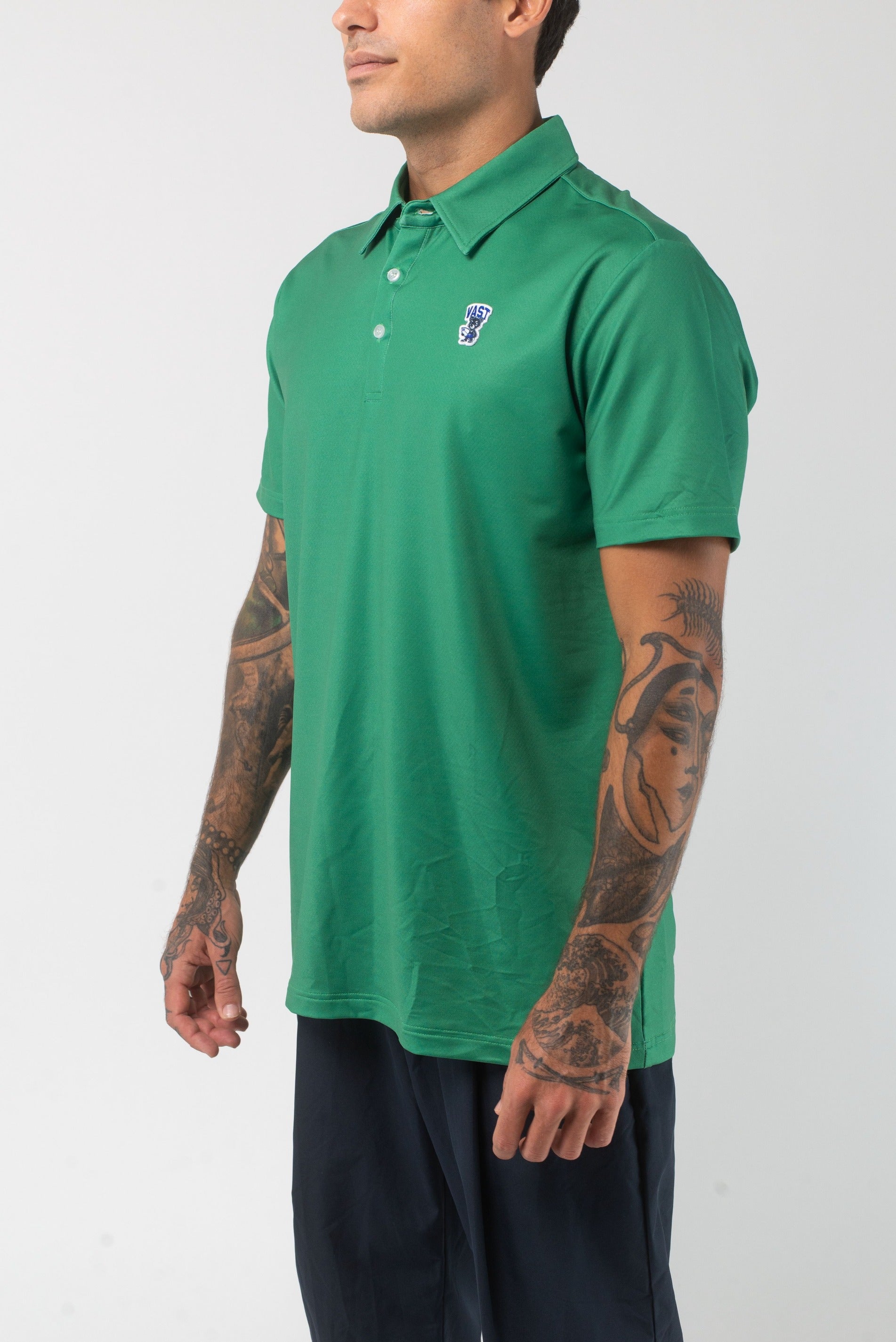 VAST Aqua Terra Formosa Bear Polo 模特兒穿著展示 綠