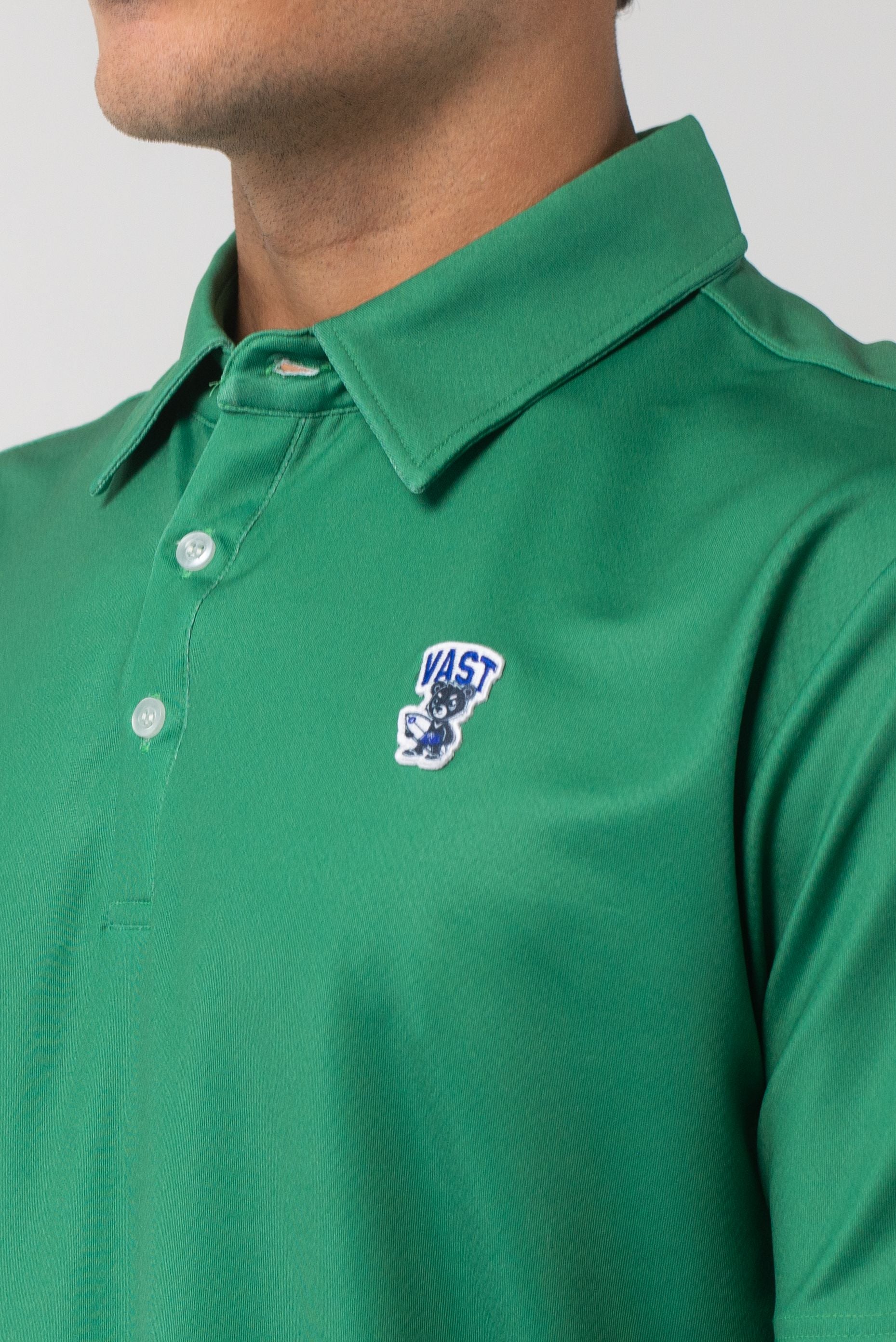 VAST Aqua Terra Formosa Bear Polo 模特兒穿著展示 綠