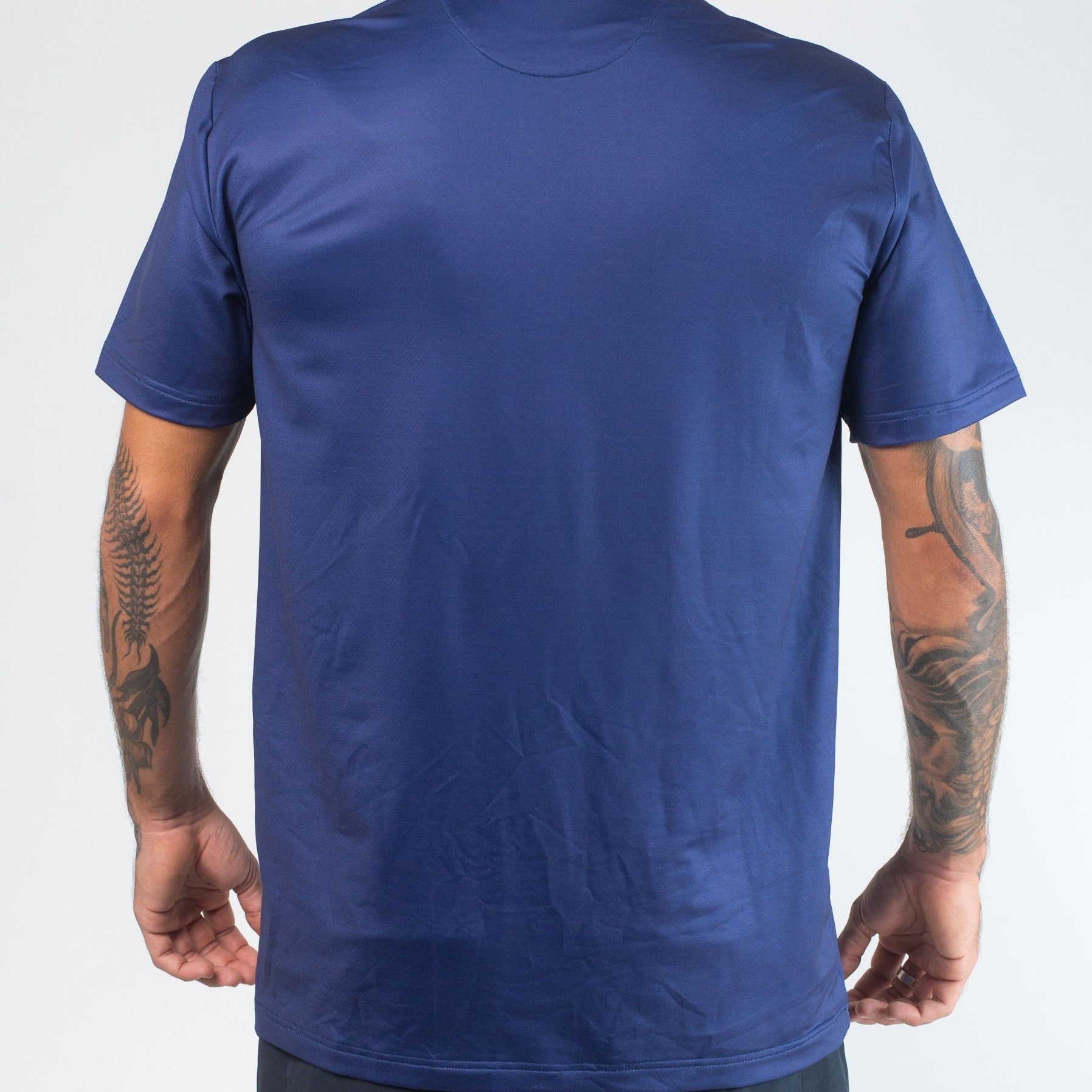VAST Aqua Terra Formosa Bear Polo 模特兒穿著展示 藍