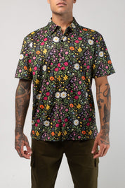 VAST Aqua Terra Scritti Poltti Tech Button Up 模特兒穿著展示 黑色