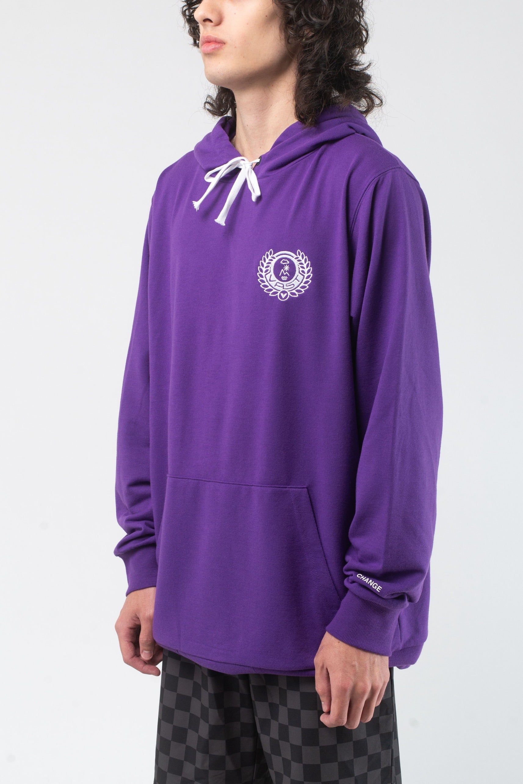 VAST United Elements Hooded Pullover 模特兒穿著細節 紫色