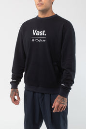 VAST Elements Pullover 模特兒側面穿著 黑色