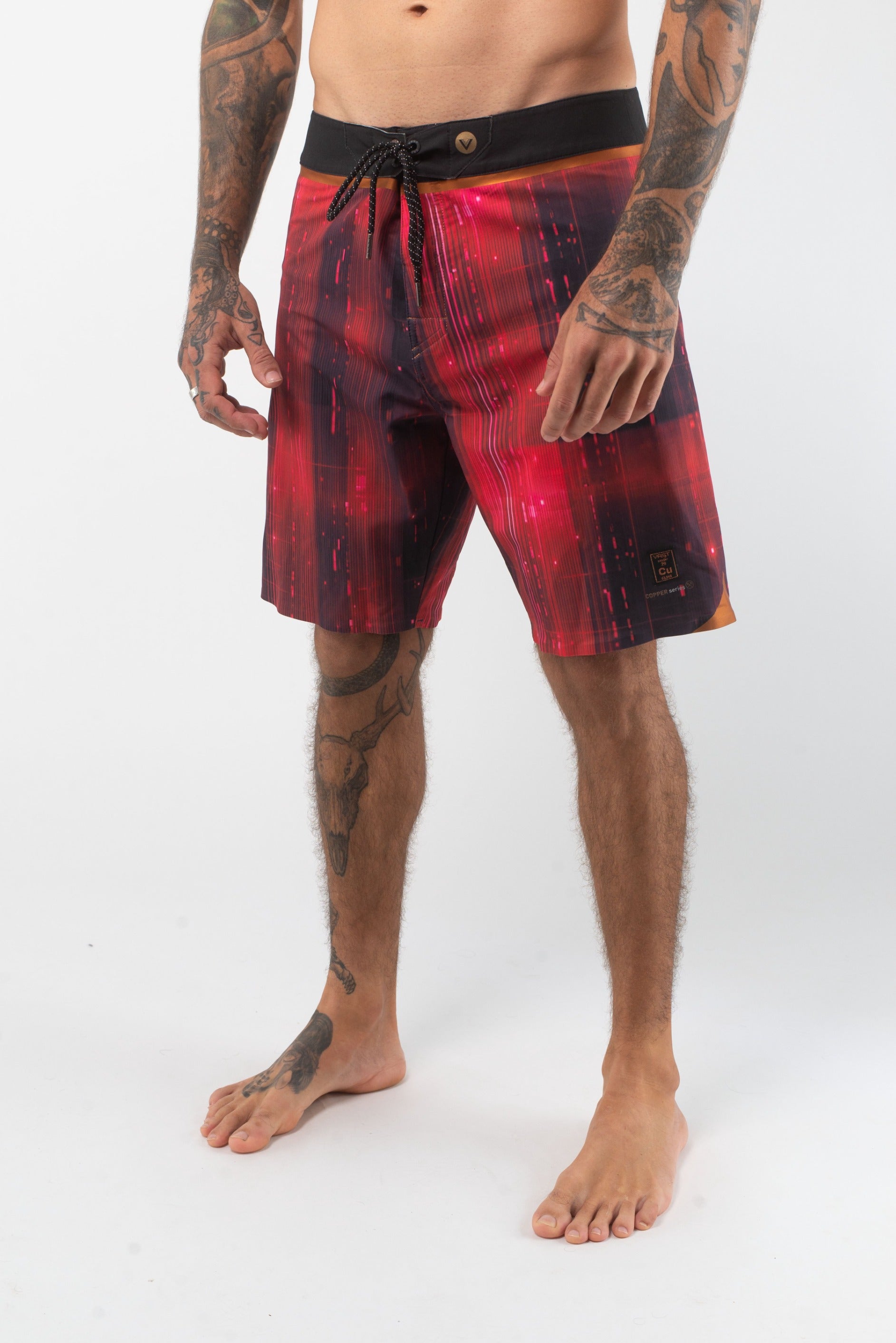 VAST Red Rum Copper Boardshort 模特兒穿著展示 紅
