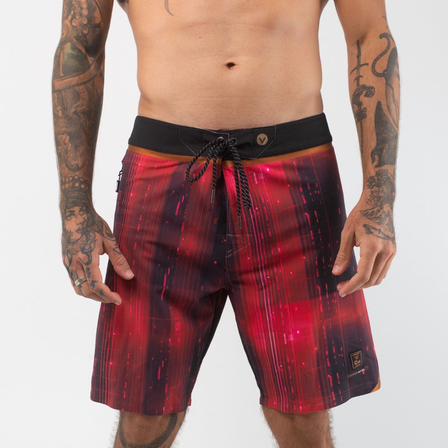 VAST Red Rum Copper Boardshort 模特兒穿著展示 紅