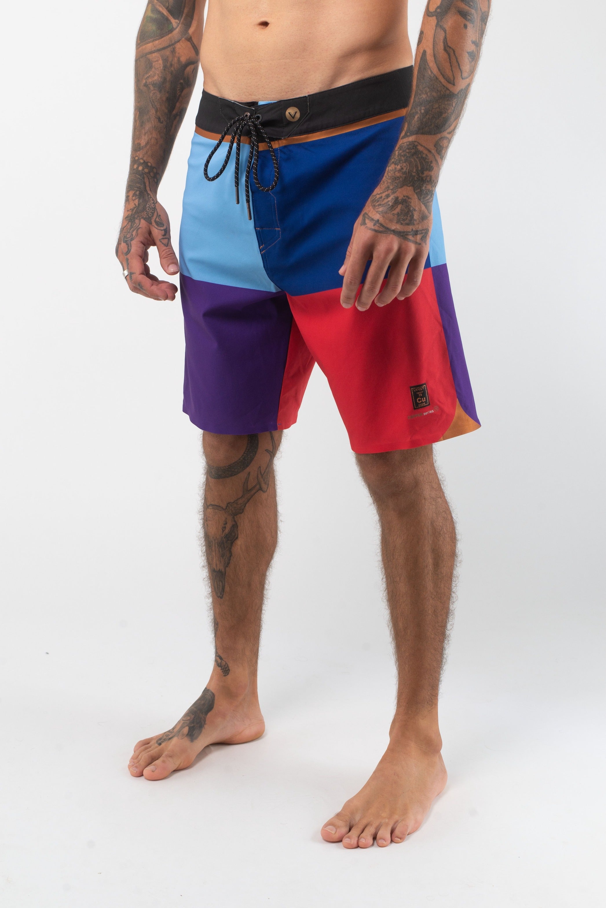 VAST Color Blocks 4 Copper Boardshort 模特兒穿著展示 紅