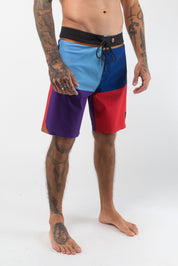 VAST Color Blocks 4 Copper Boardshort 模特兒穿著展示 紅