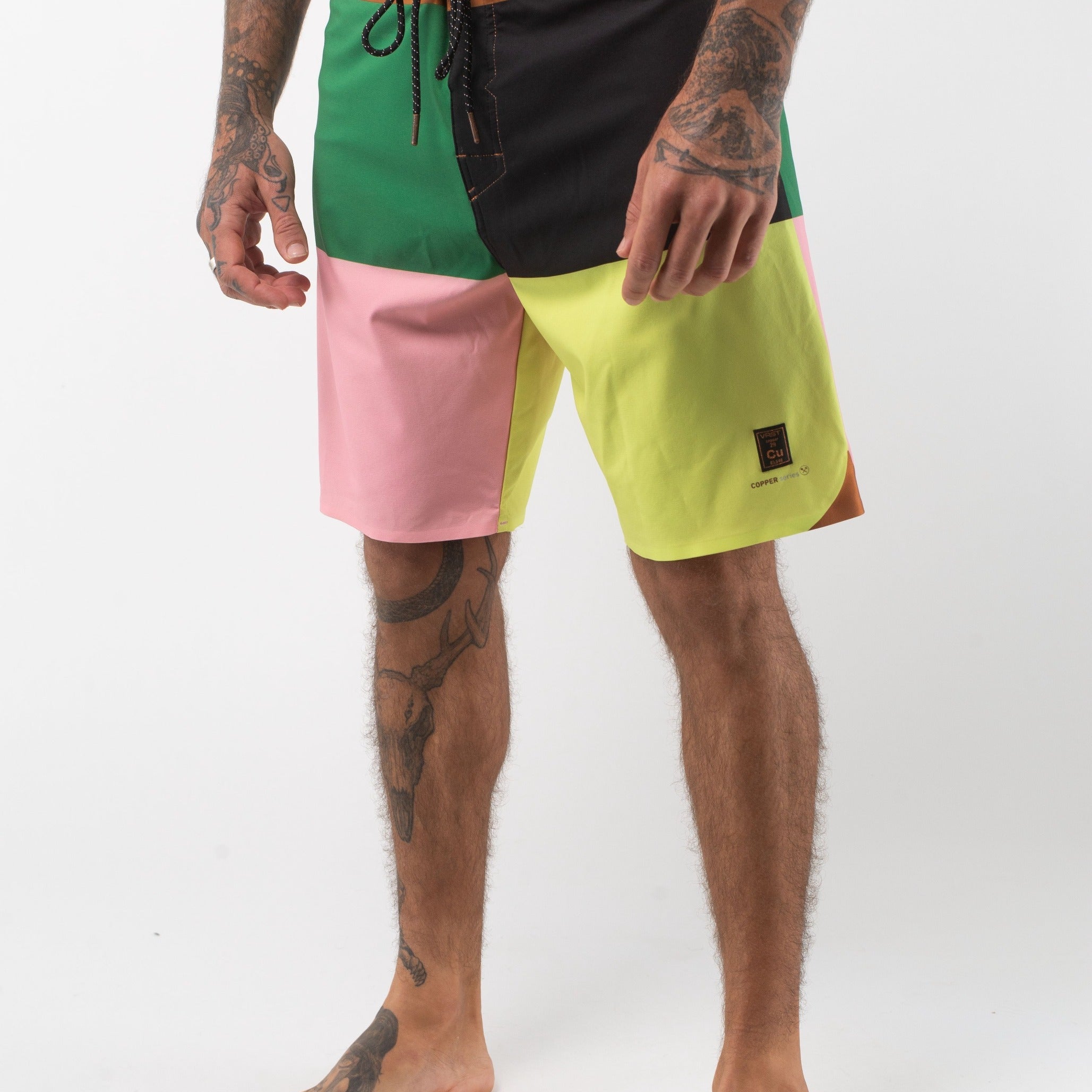 VAST Color Blocks 4 Copper Boardshort 模特兒穿著展示 綠