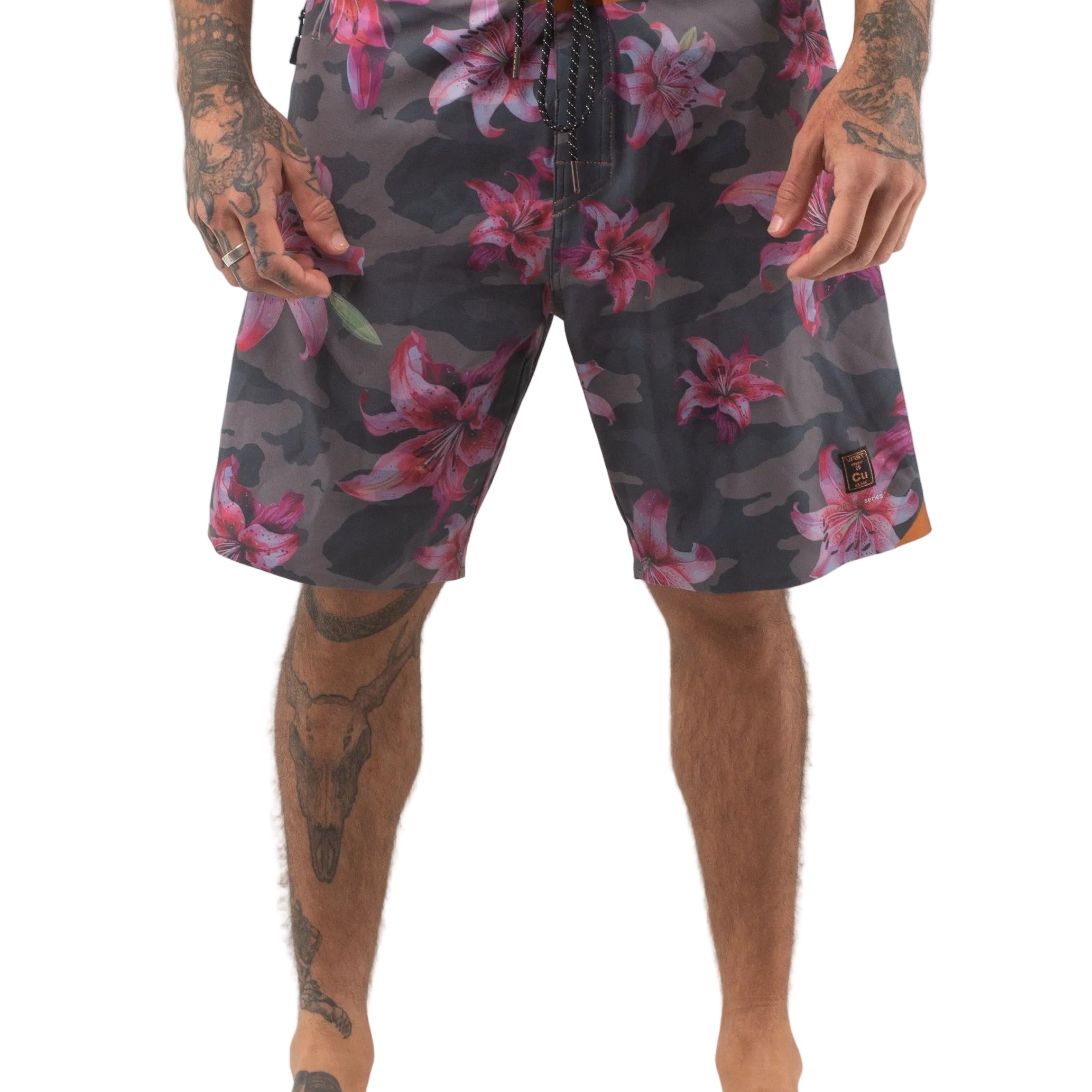 VAST Floral Blend Camo Copper Boardshort 模特兒穿著展示 迷彩