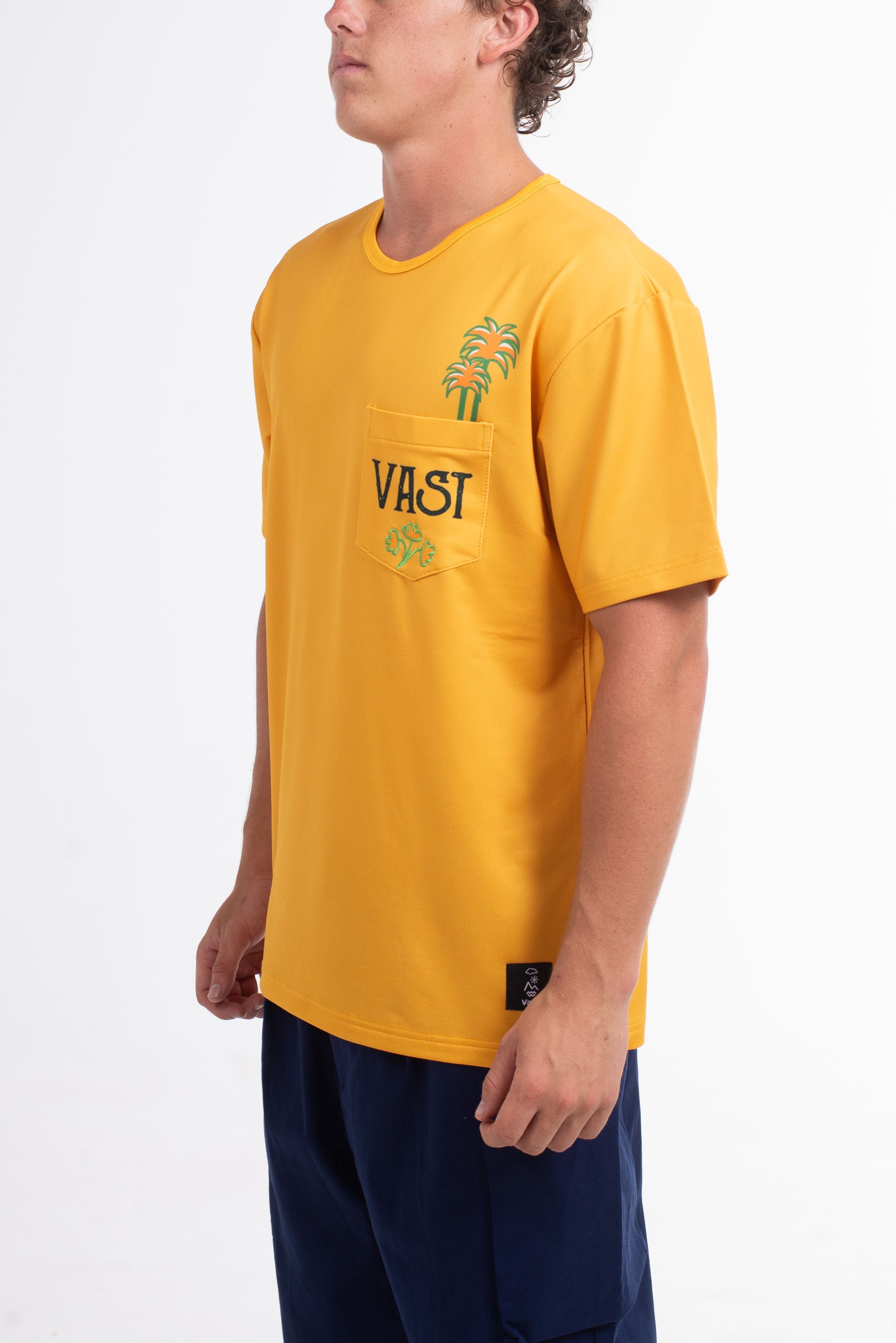 VAST Yogi Peace Pocket Standard Fit Tee 防曬機能衝浪衣 官方商品圖 7 橘紅色