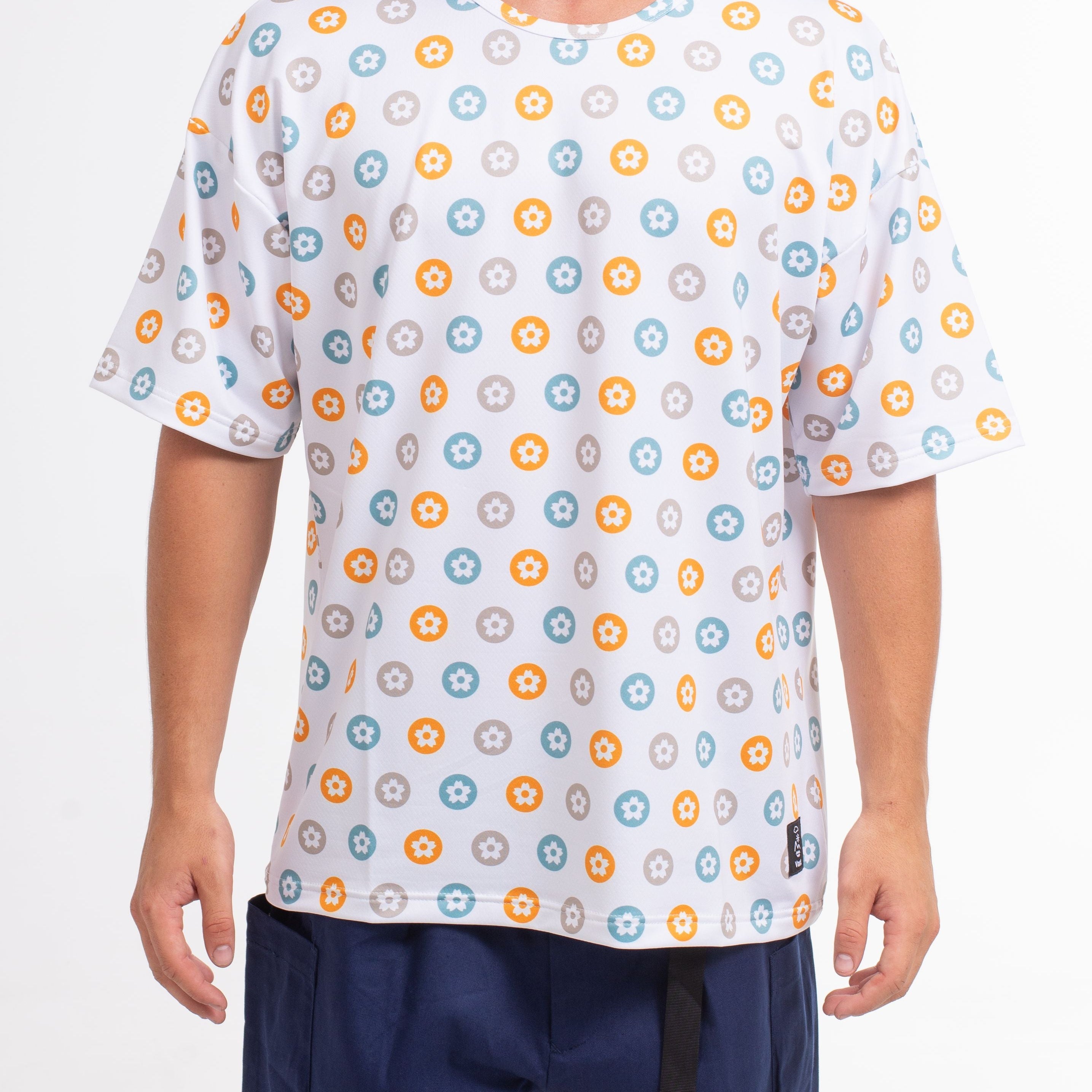 VAST Sakura Polka Boxy Fit Tee 防曬機能衝浪衣 官方商品圖 5 水泥白
