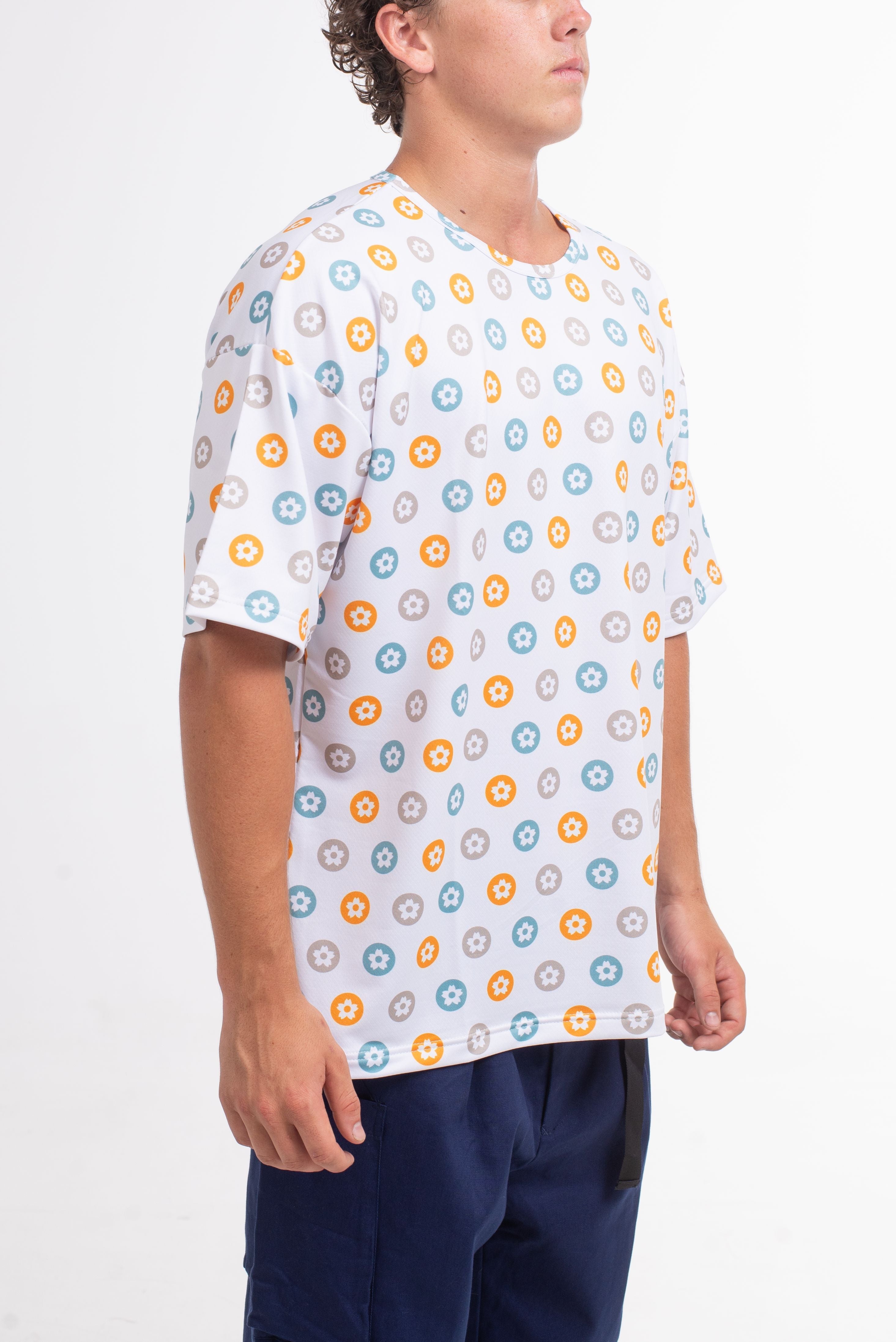VAST Sakura Polka Boxy Fit Tee 防曬機能衝浪衣 官方商品圖 8 水泥白