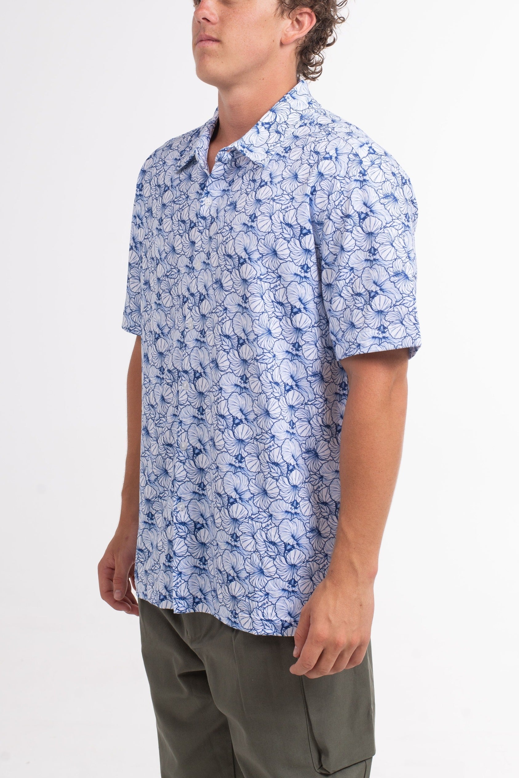 VAST Hibiscus Button Up 防曬機能衝浪短袖襯衫 官方商品圖 7 藍色
