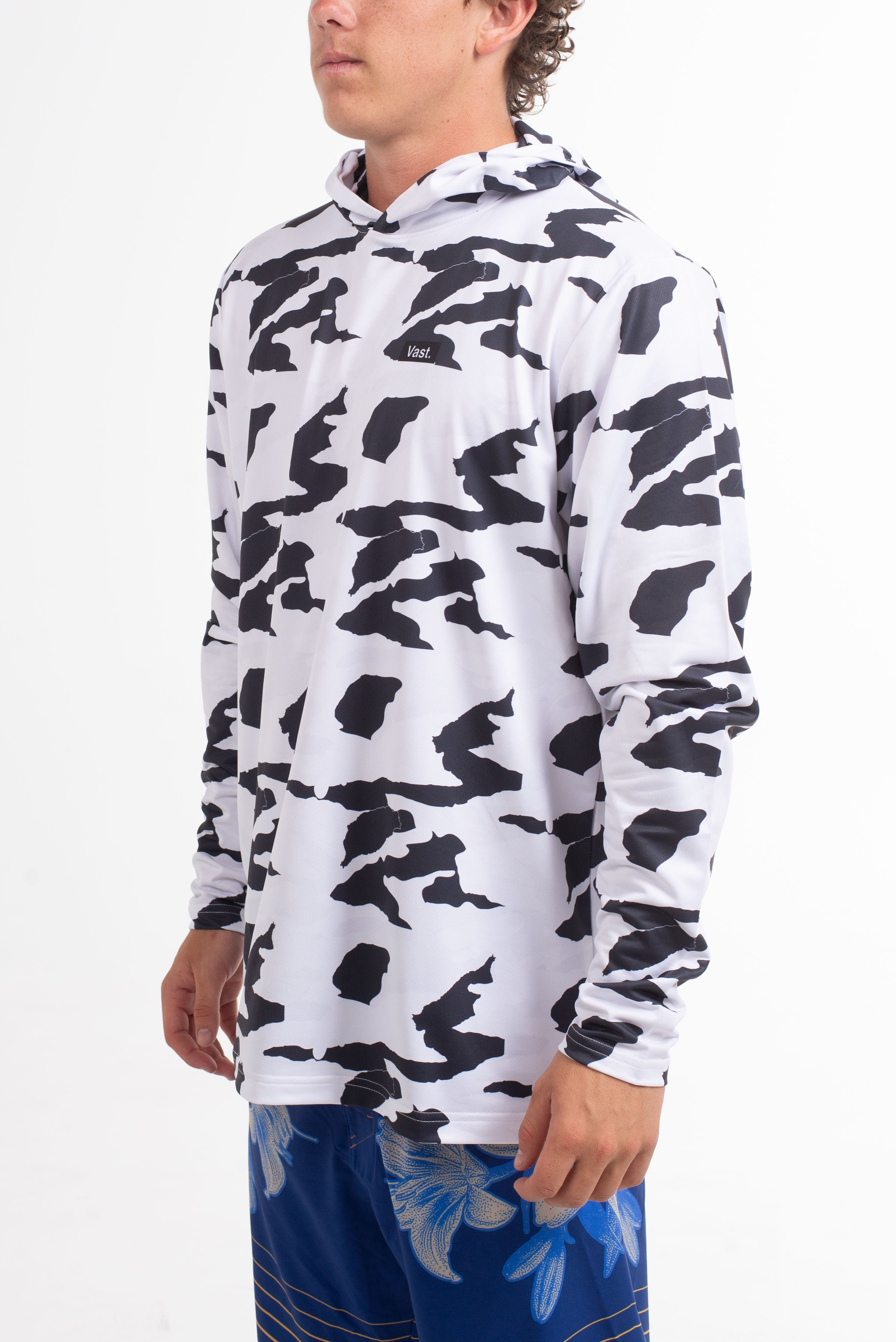 VAST Camo Hooded Long Sleeve Sun Savior 防曬機能帽T 官方商品圖 7 迷彩白
