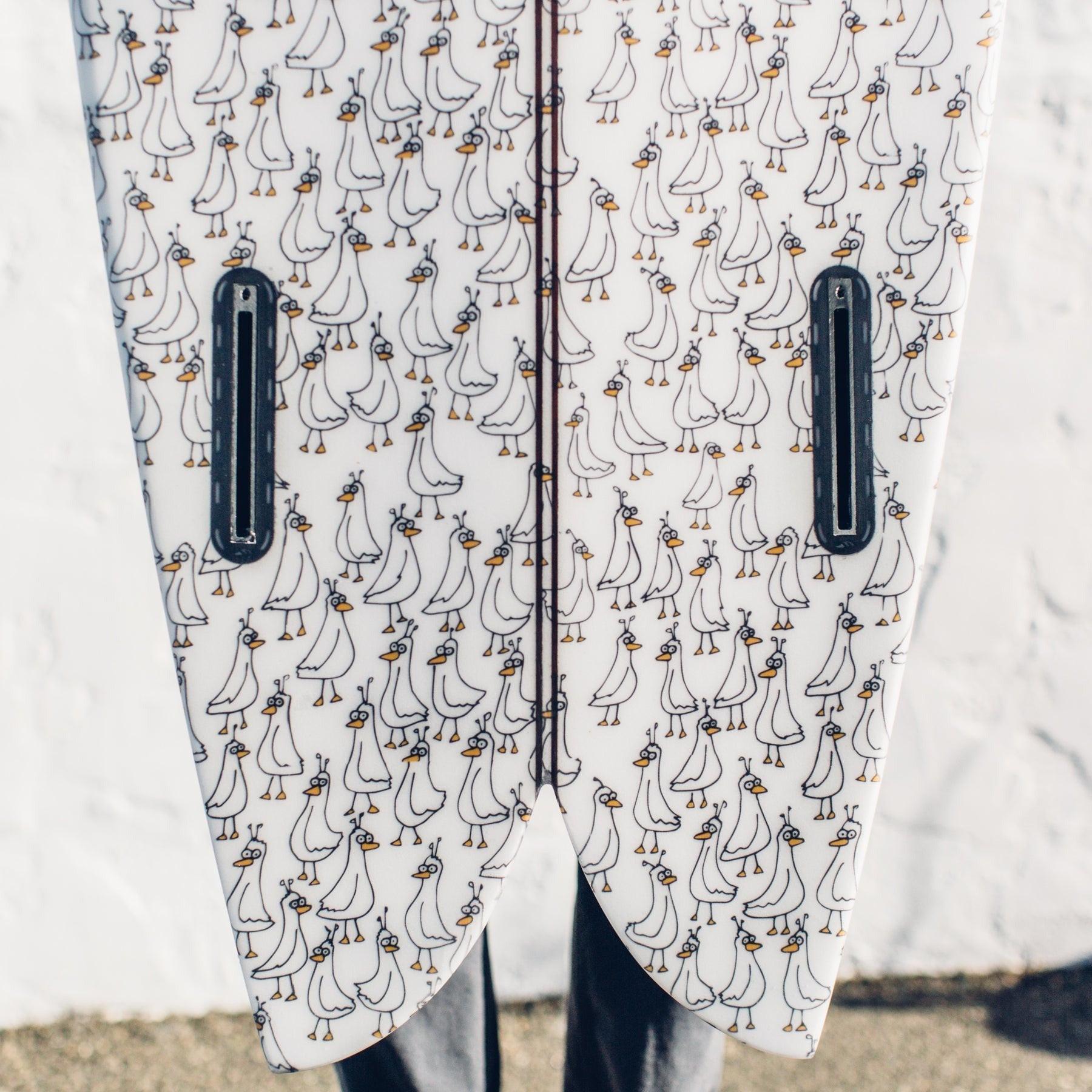 現貨 Almond - The Beach Chicken 衝浪板