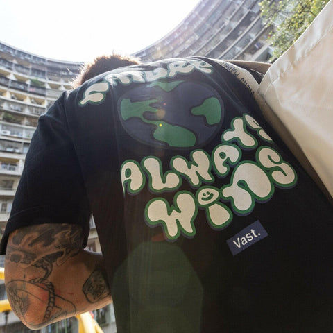VAST Earth Doole Tee 地球短袖上衣 - 黑