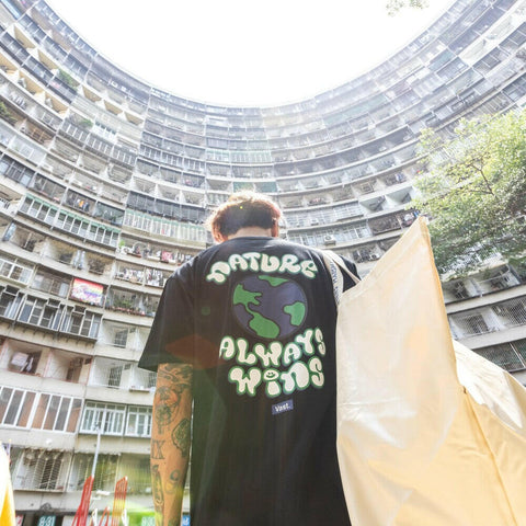 VAST Earth Doole Tee 地球短袖上衣 - 黑