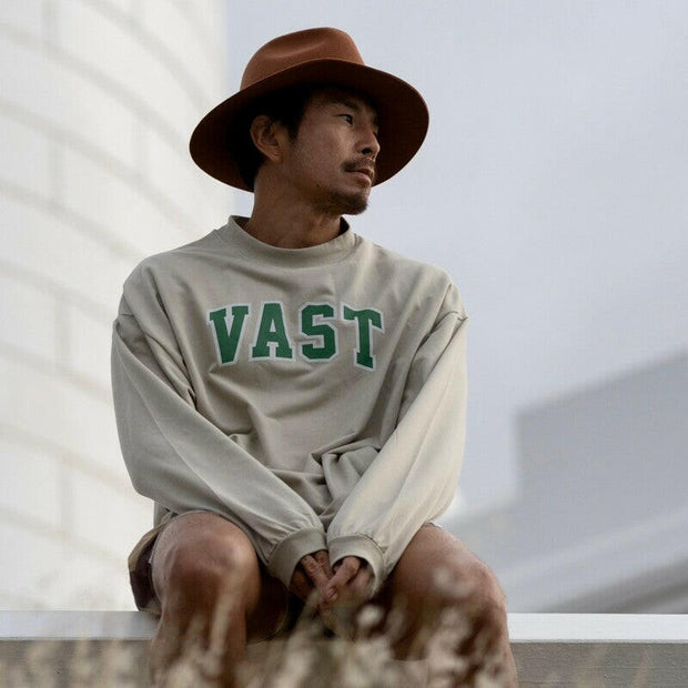 VAST 復古美式大學長袖上衣 -卡其
