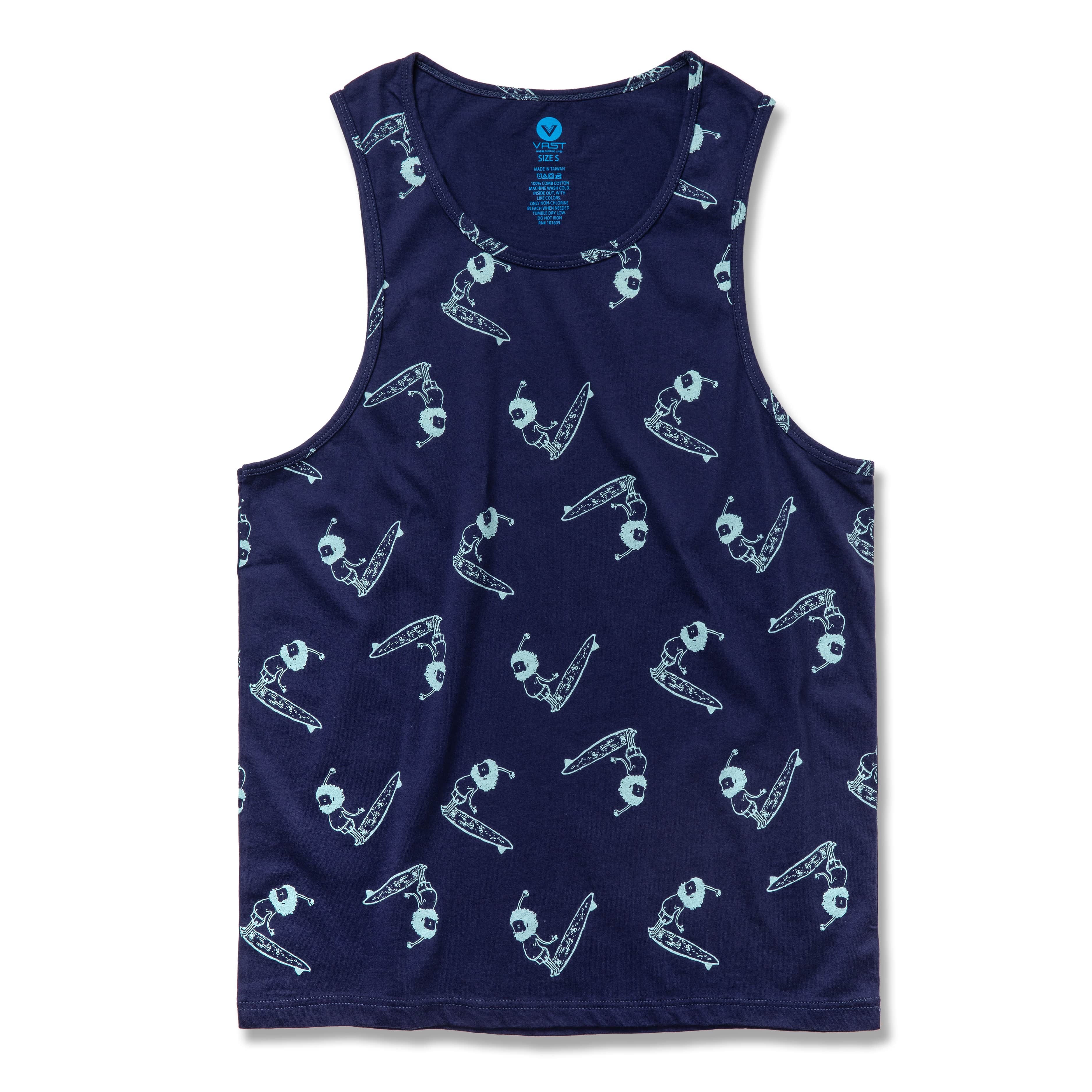 VAST 再次攜手 Show Yi 與他筆下深受喜愛的 Yogi 角色，推出這款季節限定聯名單品 —— The Yogi Tank。