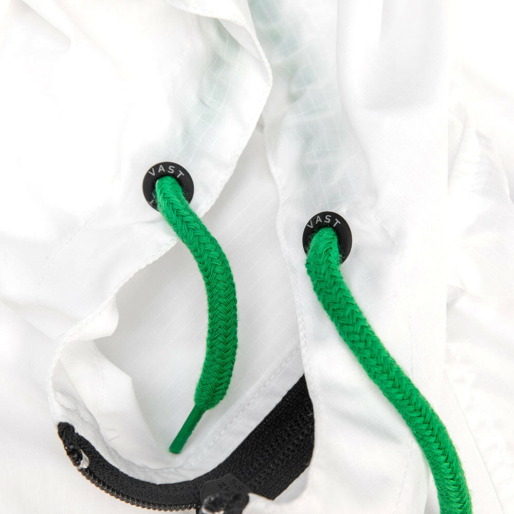 VAST 簡約白防潑水防風外套