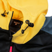 VAST 可收納防潑水防風外套