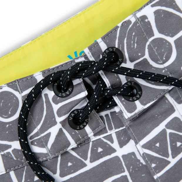 VAST African Stone Retro Classic Boardshorts - Black 復古短版衝浪褲