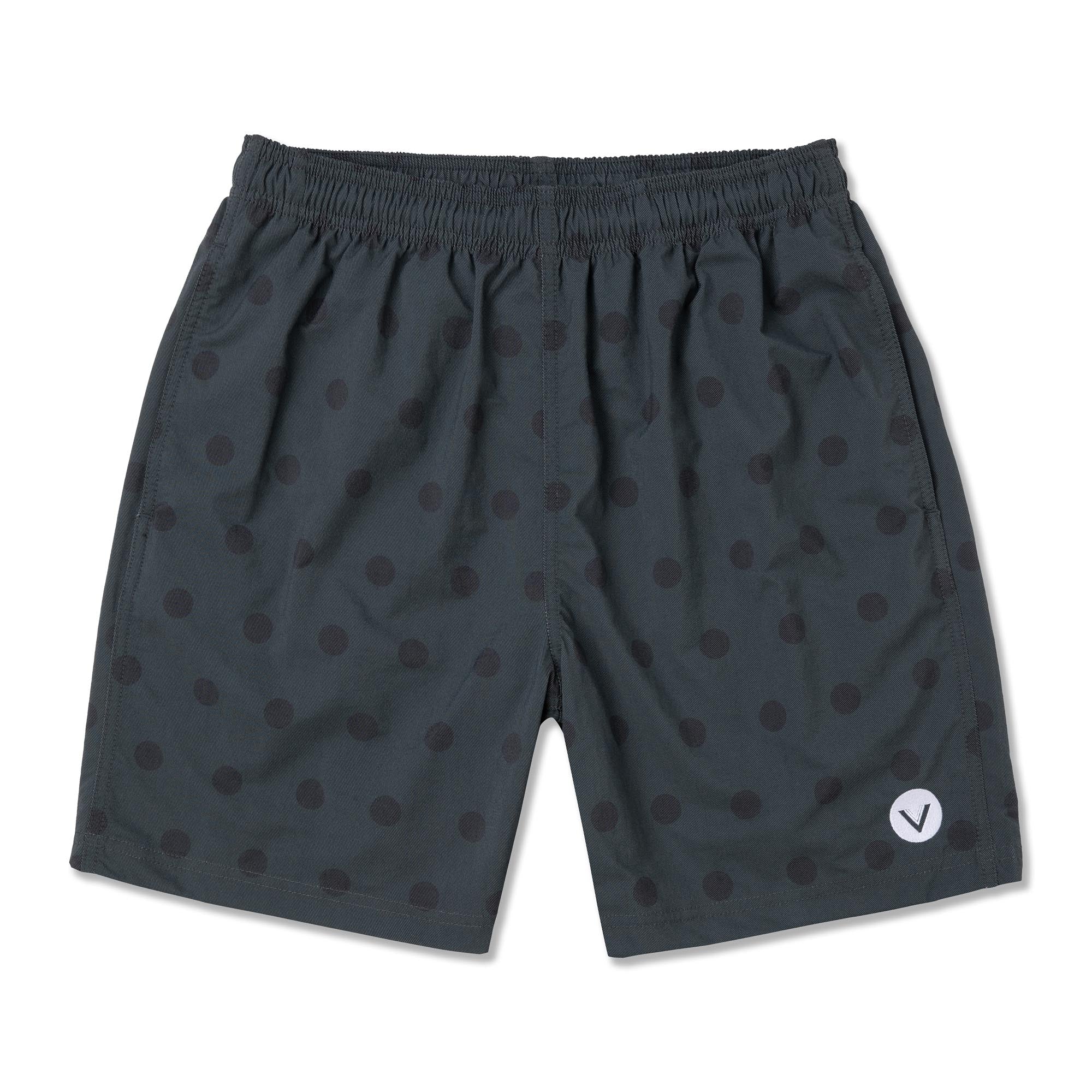 VAST 此款 Volley Short 綁繩海灘短褲，以優雅柔和的圓點圖騰設計印花，在褲款設計上設置多口袋，輕鬆置物；彈性的腰帶搭配可調節腰圍尺寸的束繩，是款型格快乾機能休閒褲。