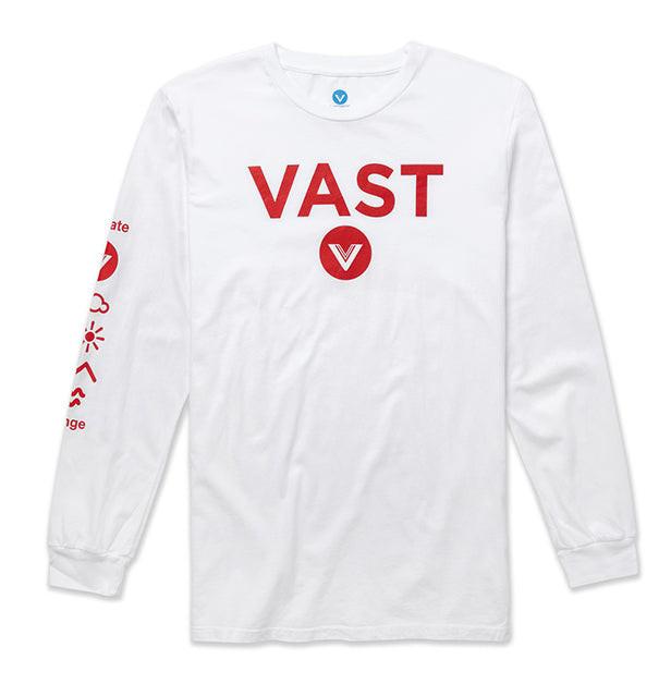 VAST經典LOGO圖騰與Nature Always Win系列大學T 的結合，象徵品牌對大自然的致敬與熱愛。