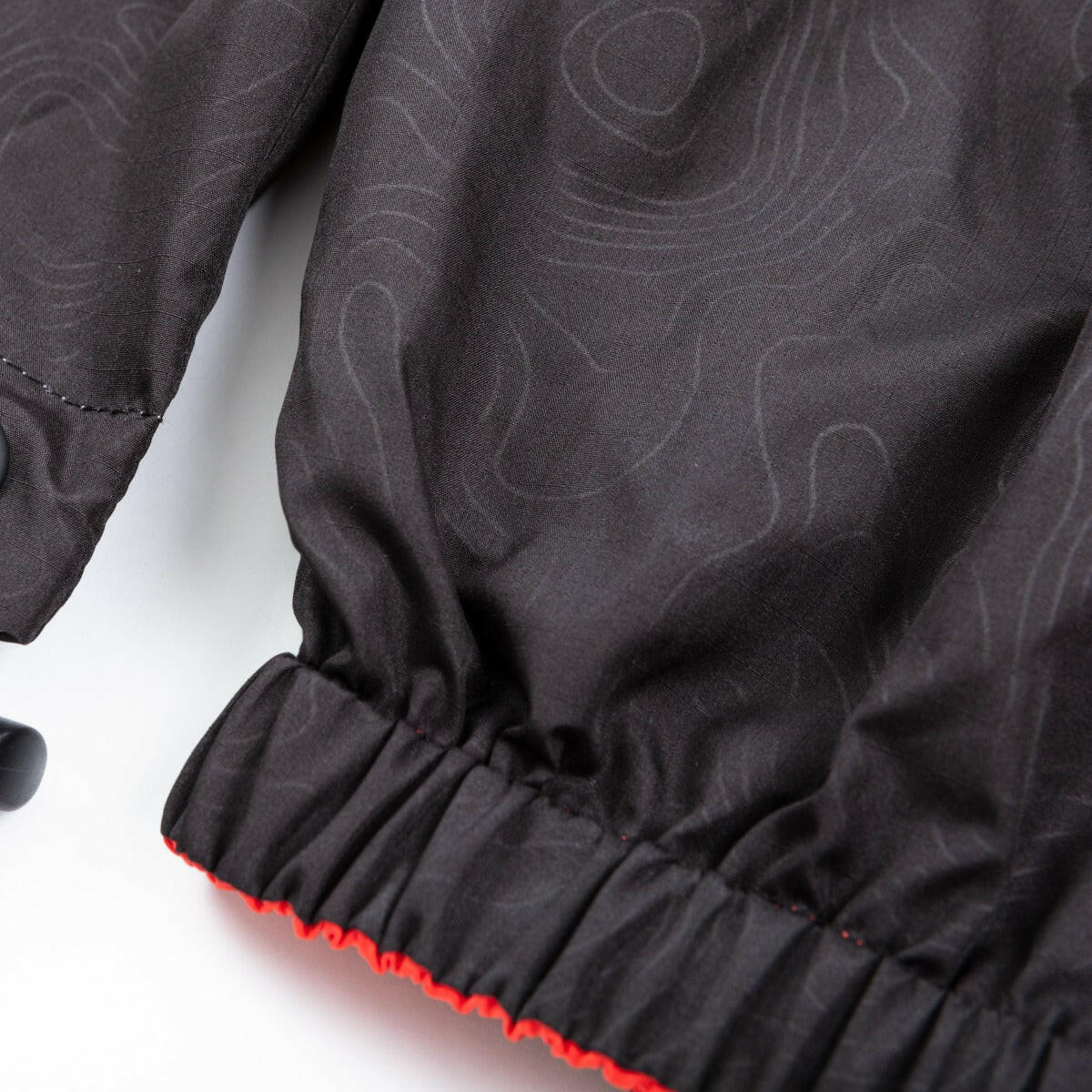 Vast x In4mation 雙面防潑水防風機能外套